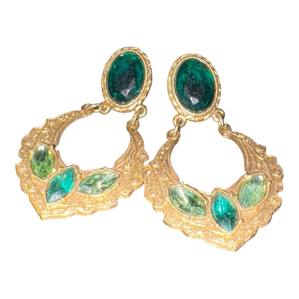 1928 Jewelry Textured Gold Plate Green Rhinestones Vintage 90s doorknockers JB7 - Picture 2 of 4